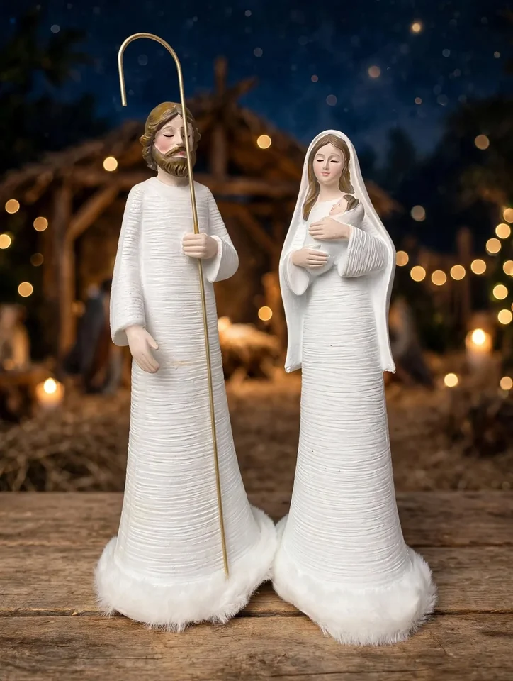 Sagrada Familia Nórdica Blanca - José, María y Niño Jesús · fotografía 1